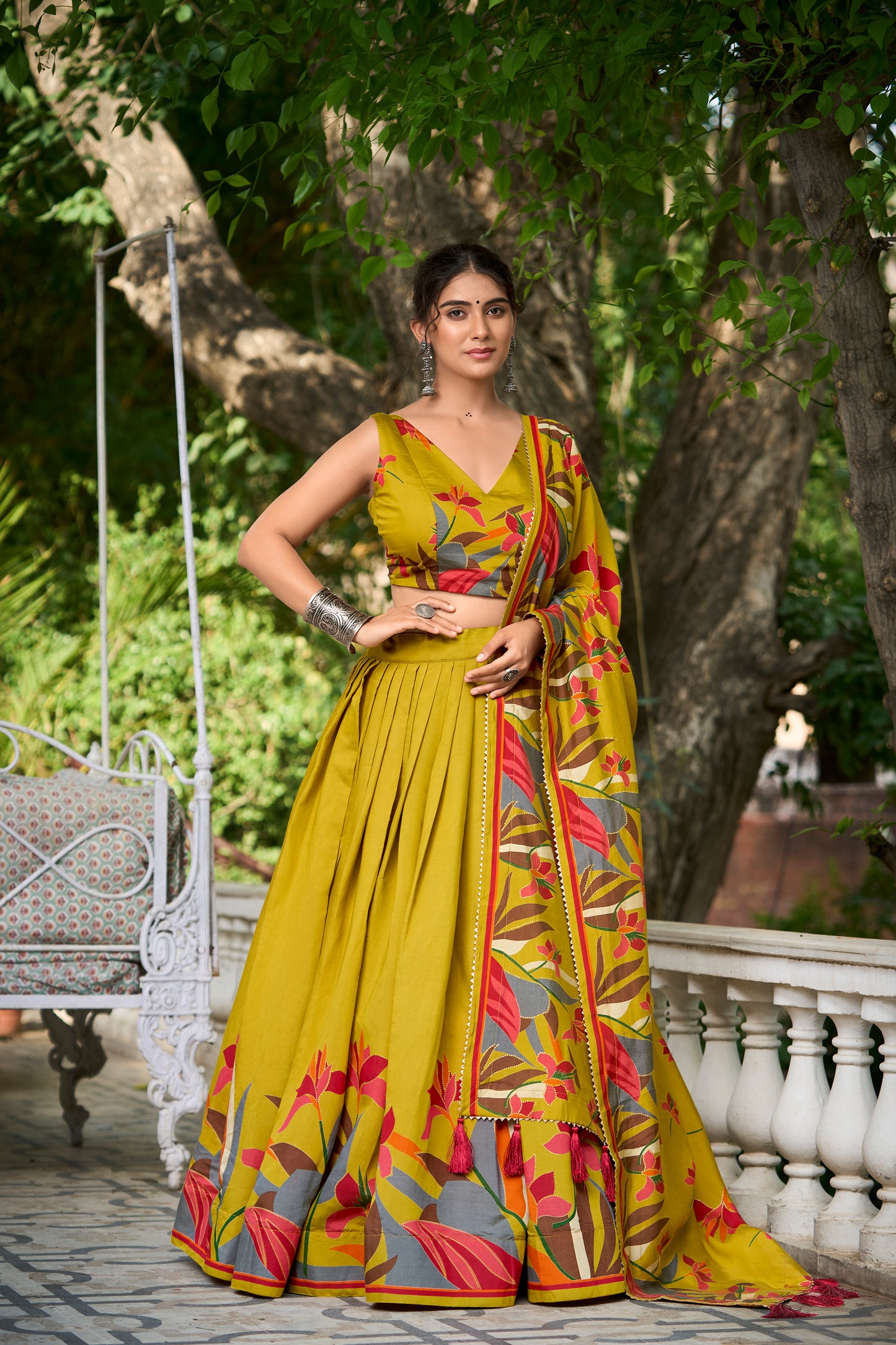 Exquisite Floral Fantasy – Trending Tussar Silk Lehenga Choli with Intricate Prints & Designer Dupatta