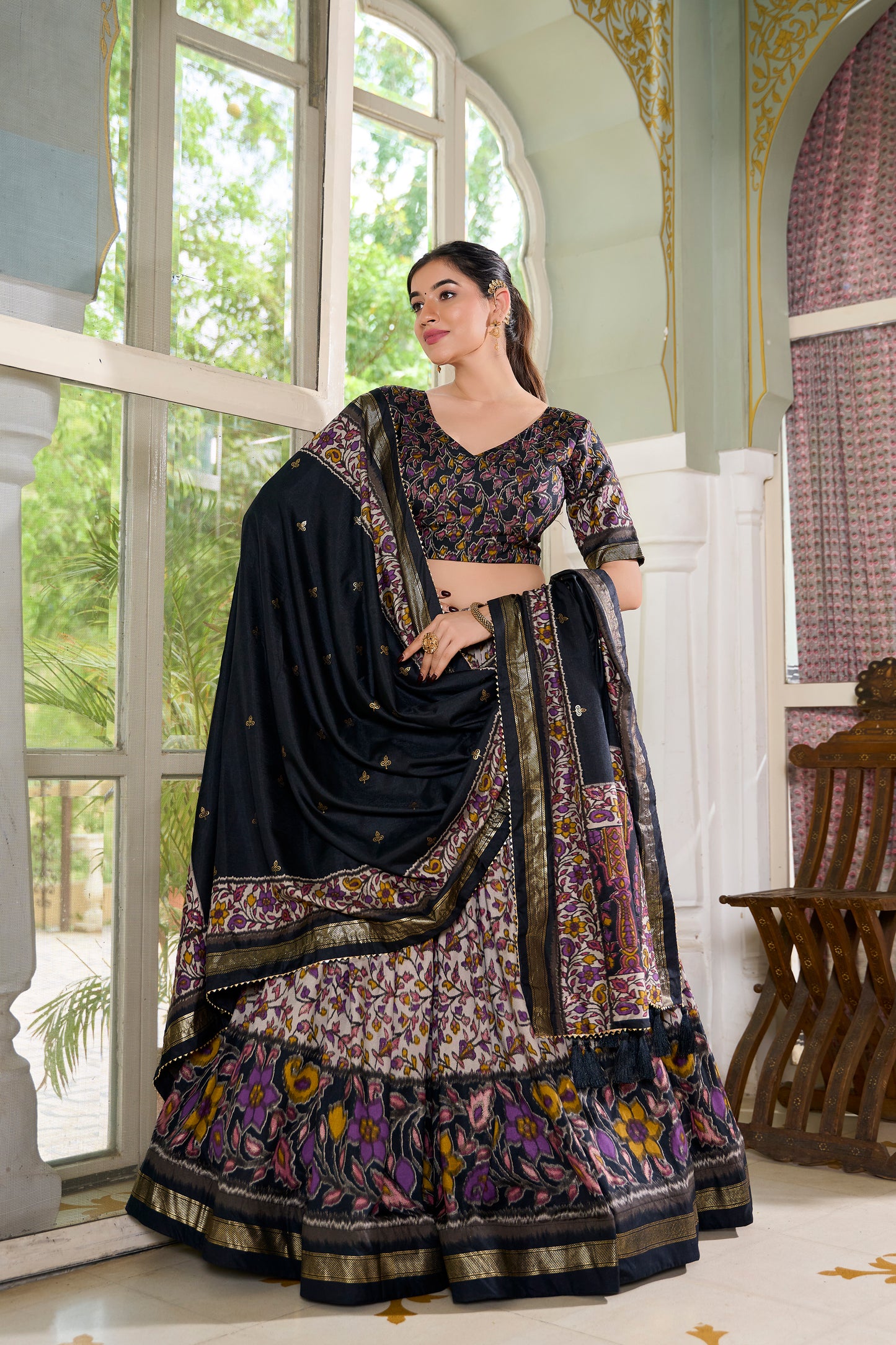 Modern Look – Women's Tussar Silk Lehenga Choli Set with Timeless Elegance