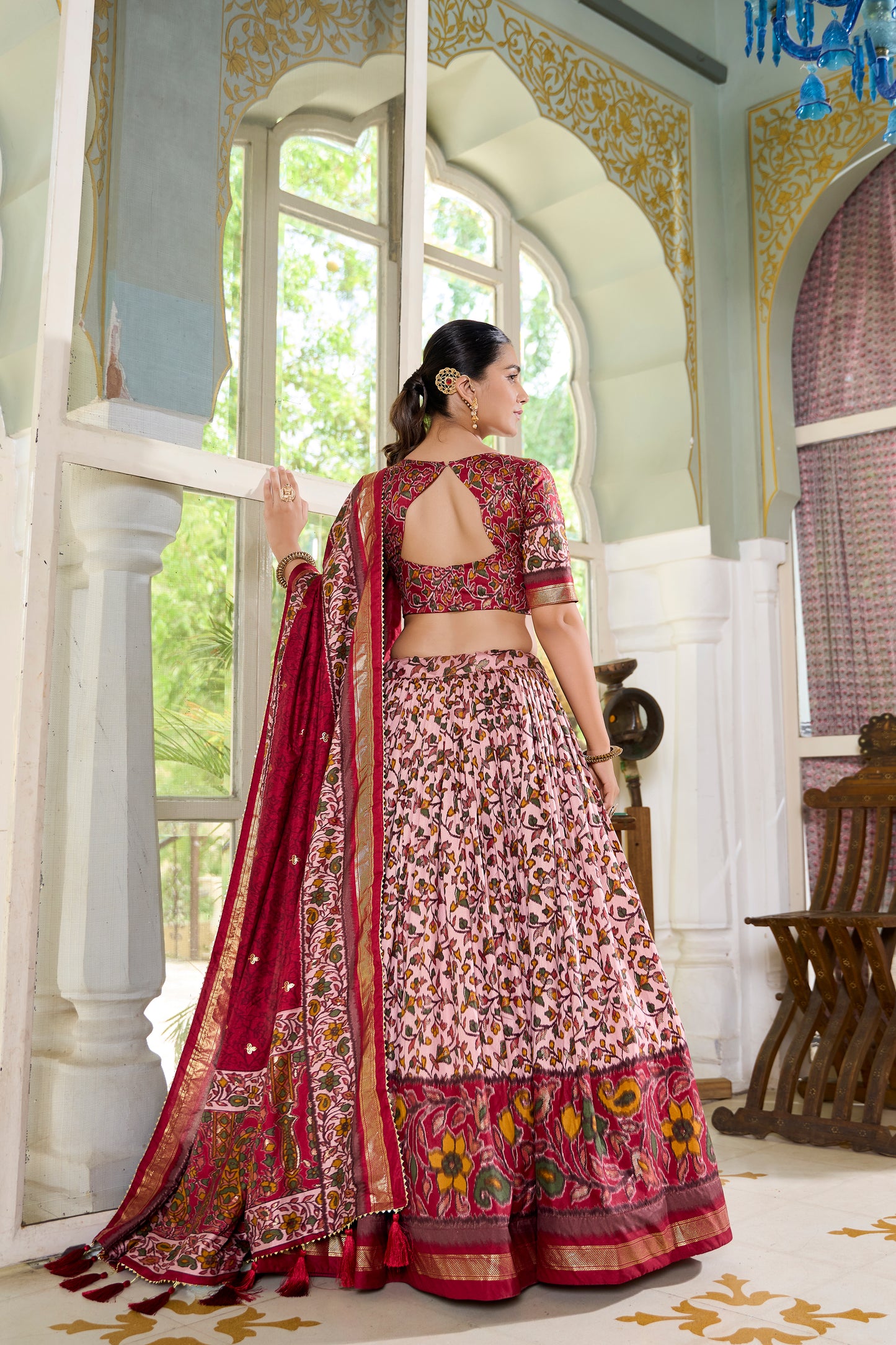 Modern Look – Women's Tussar Silk Lehenga Choli Set with Timeless Elegance