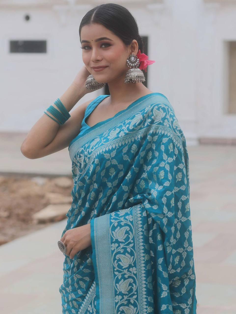 Banarasi Soft Silk Saree with Lustrous Zari Weave & Graceful Traditional Finish