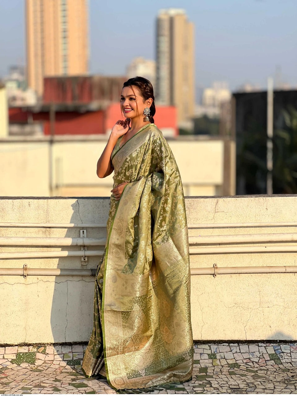 Banarasi Soft Silk Saree with Lustrous Zari Weave & Graceful Traditional Finish