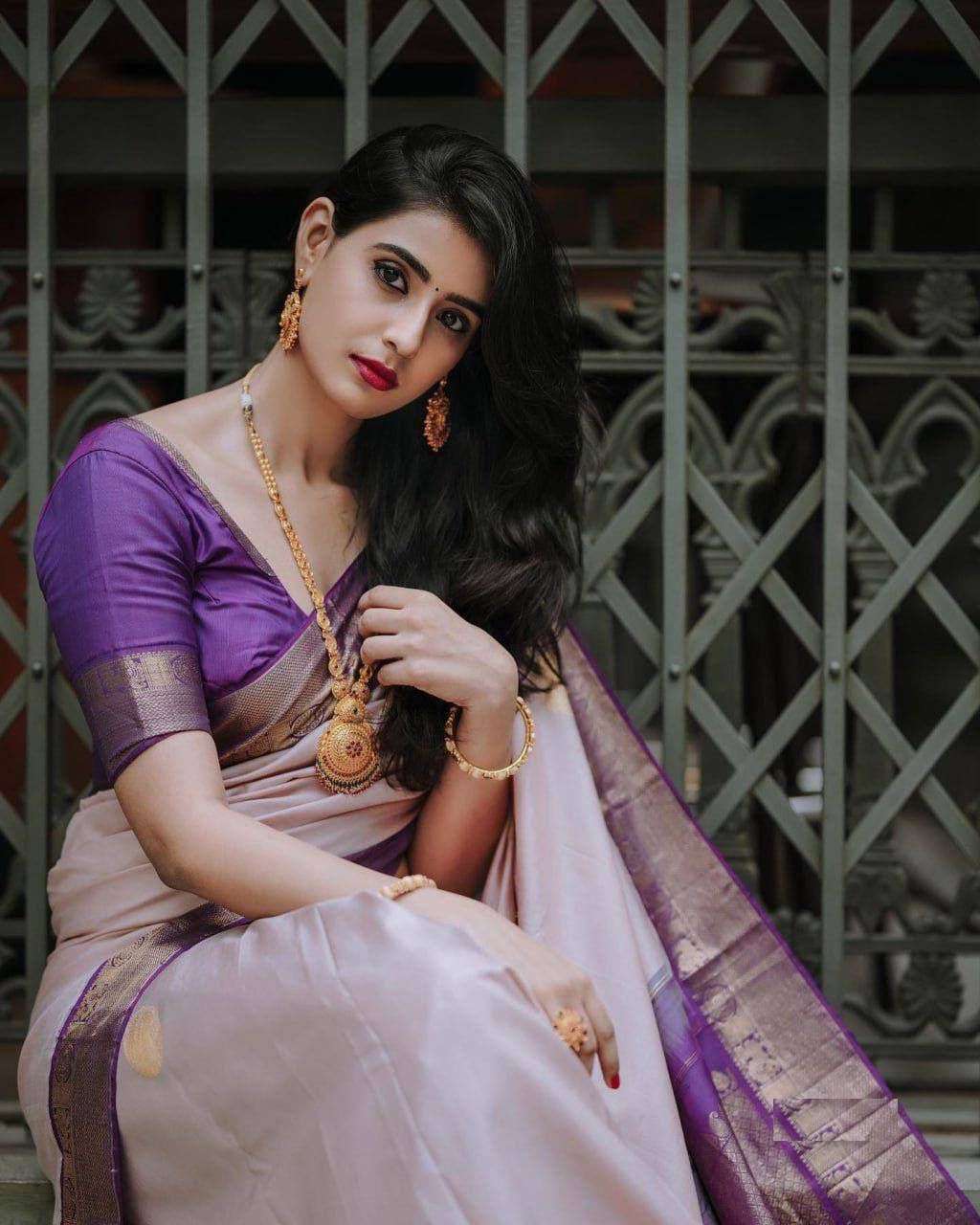 Graceful Banarasi Soft Silk Saree with Detailed Zari Work and Classic Pallu Elegance