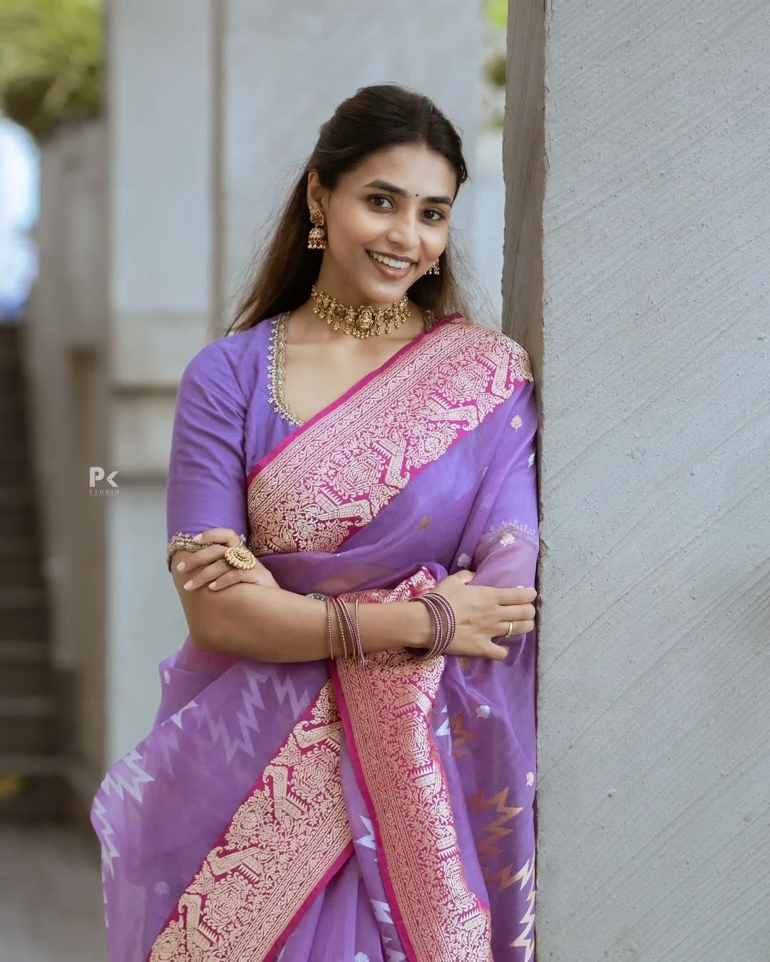 Banarasi Soft Silk Saree with Luxurious Golden Zari Weaving, Grand Rich Pallu & Unstitched Blouse Piece