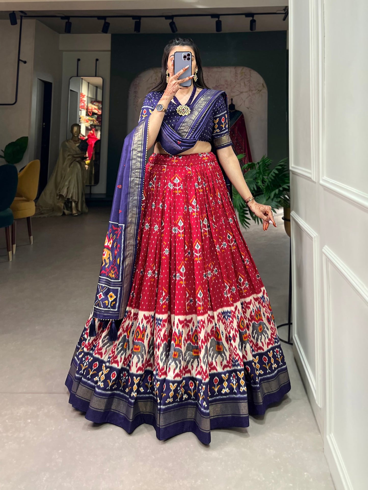 Exquisite Floral Fantasy: Tussar Silk Lehenga Choli with Intricate Prints & Elegant Dupatta