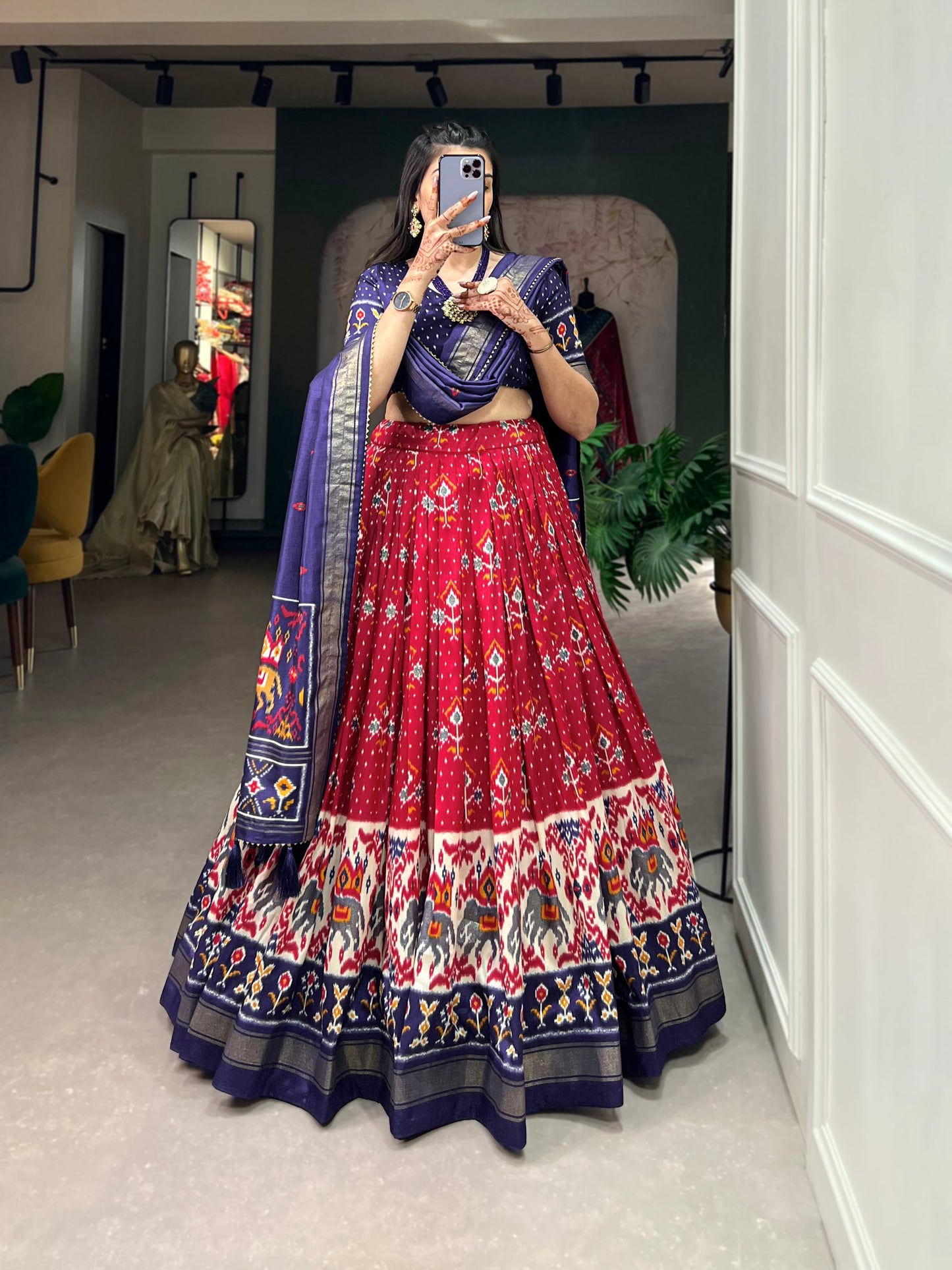 Exquisite Floral Fantasy: Tussar Silk Lehenga Choli with Intricate Prints & Elegant Dupatta