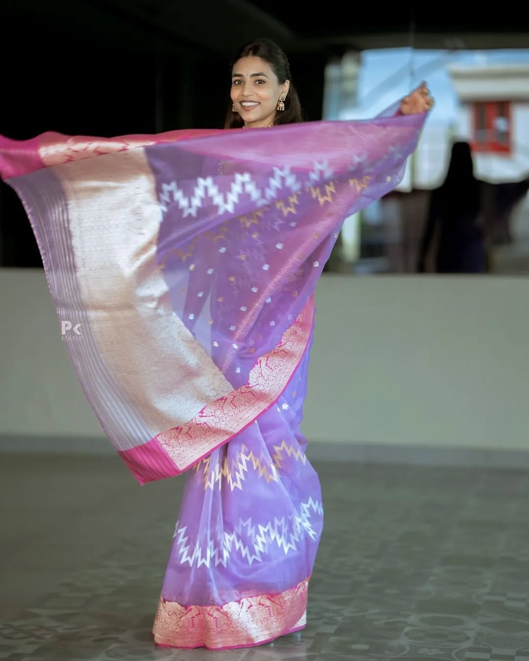 Banarasi Soft Silk Saree with Luxurious Golden Zari Weaving, Grand Rich Pallu & Unstitched Blouse Piece