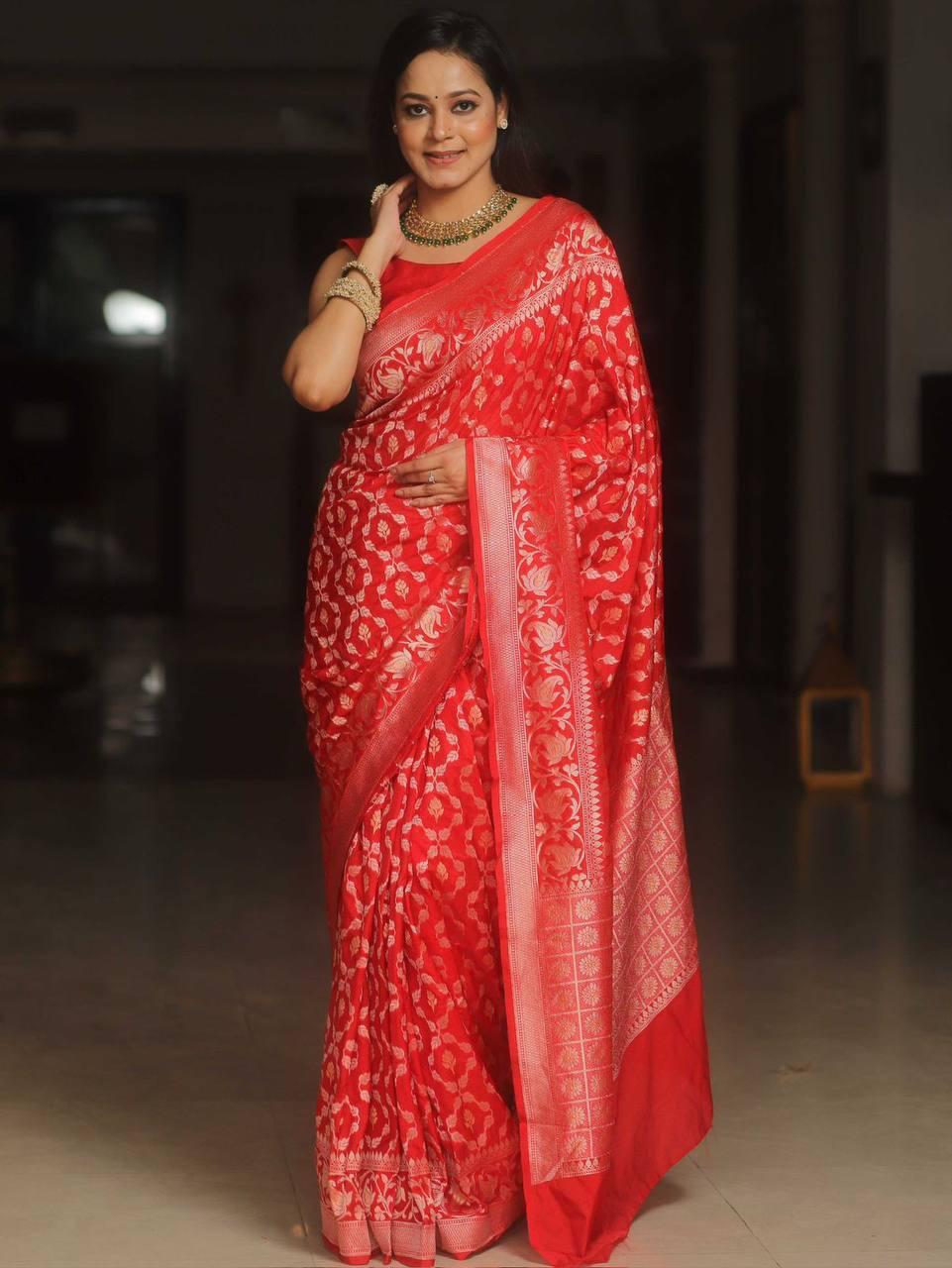Banarasi Soft Silk Saree with Lustrous Zari Weave & Graceful Traditional Finish
