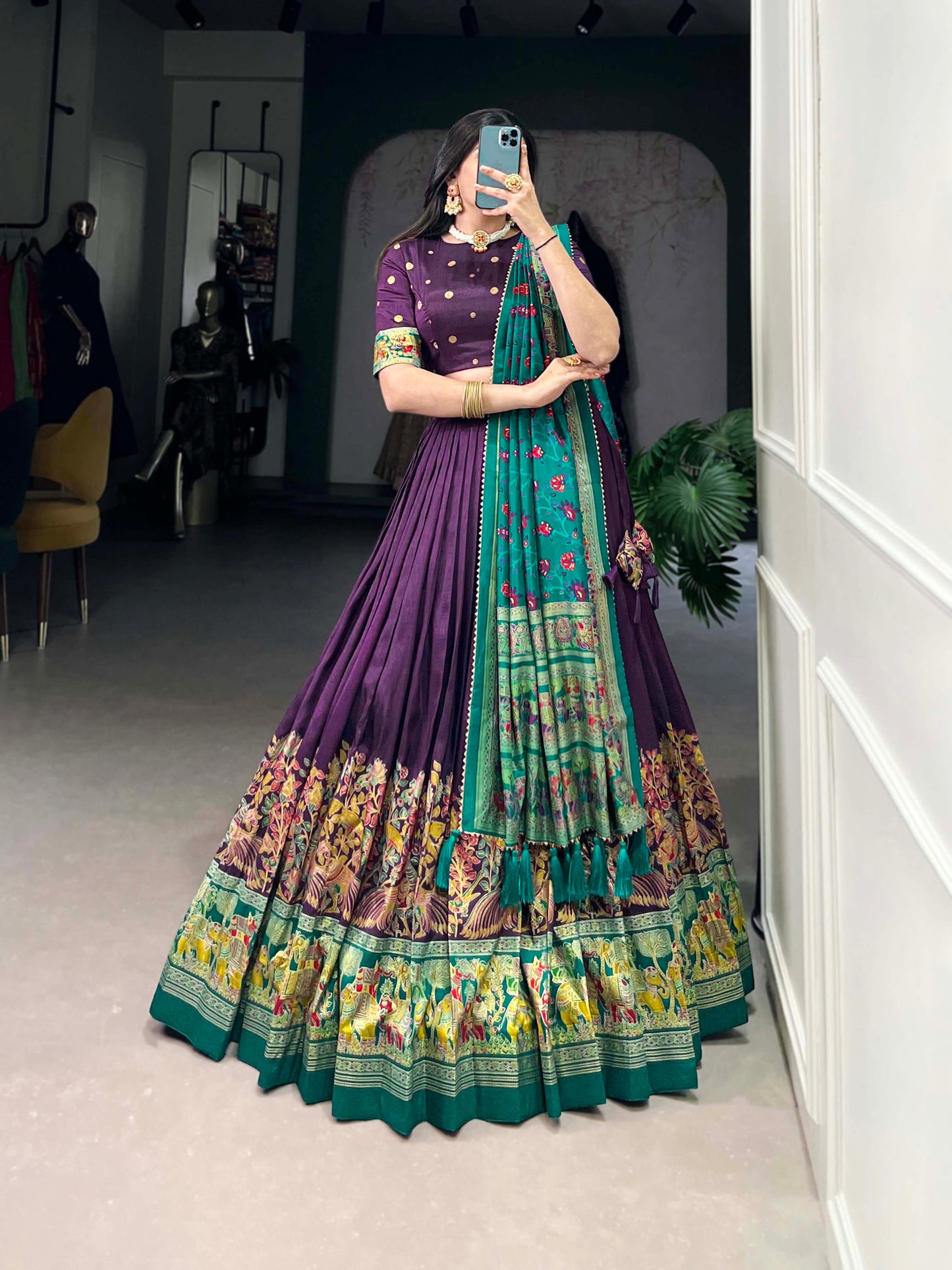 Exquisite Floral Fantasy – Women's Tussar Silk Lehenga Choli Set with Intricate Prints & Dupatta