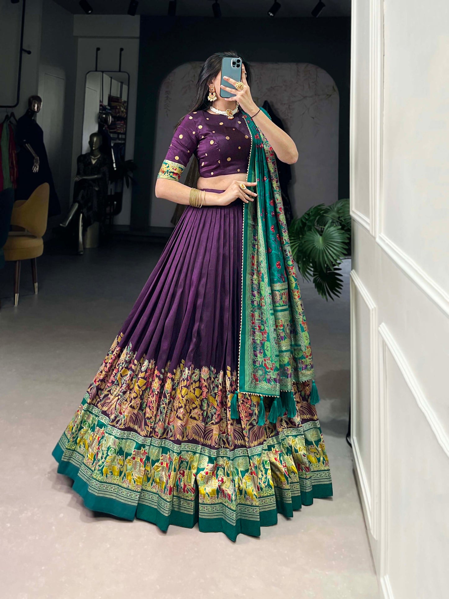 Exquisite Floral Fantasy – Women's Tussar Silk Lehenga Choli Set with Intricate Prints & Dupatta
