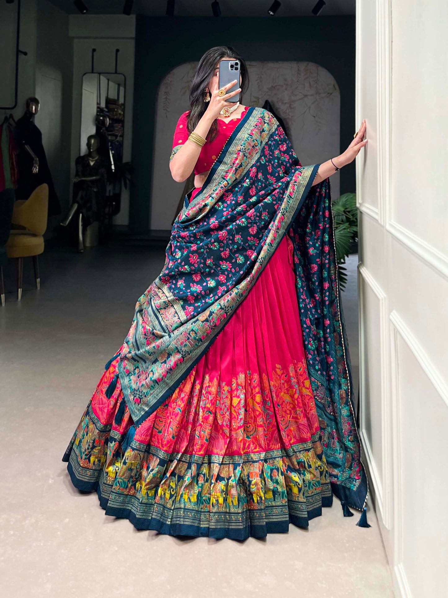 Exquisite Floral Fantasy – Women's Tussar Silk Lehenga Choli Set with Intricate Prints & Dupatta