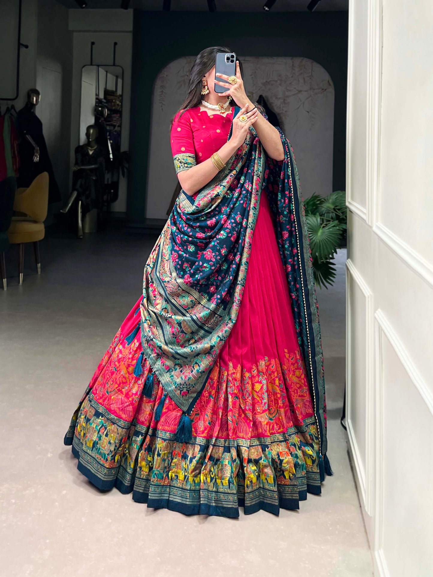 Exquisite Floral Fantasy – Women's Tussar Silk Lehenga Choli Set with Intricate Prints & Dupatta