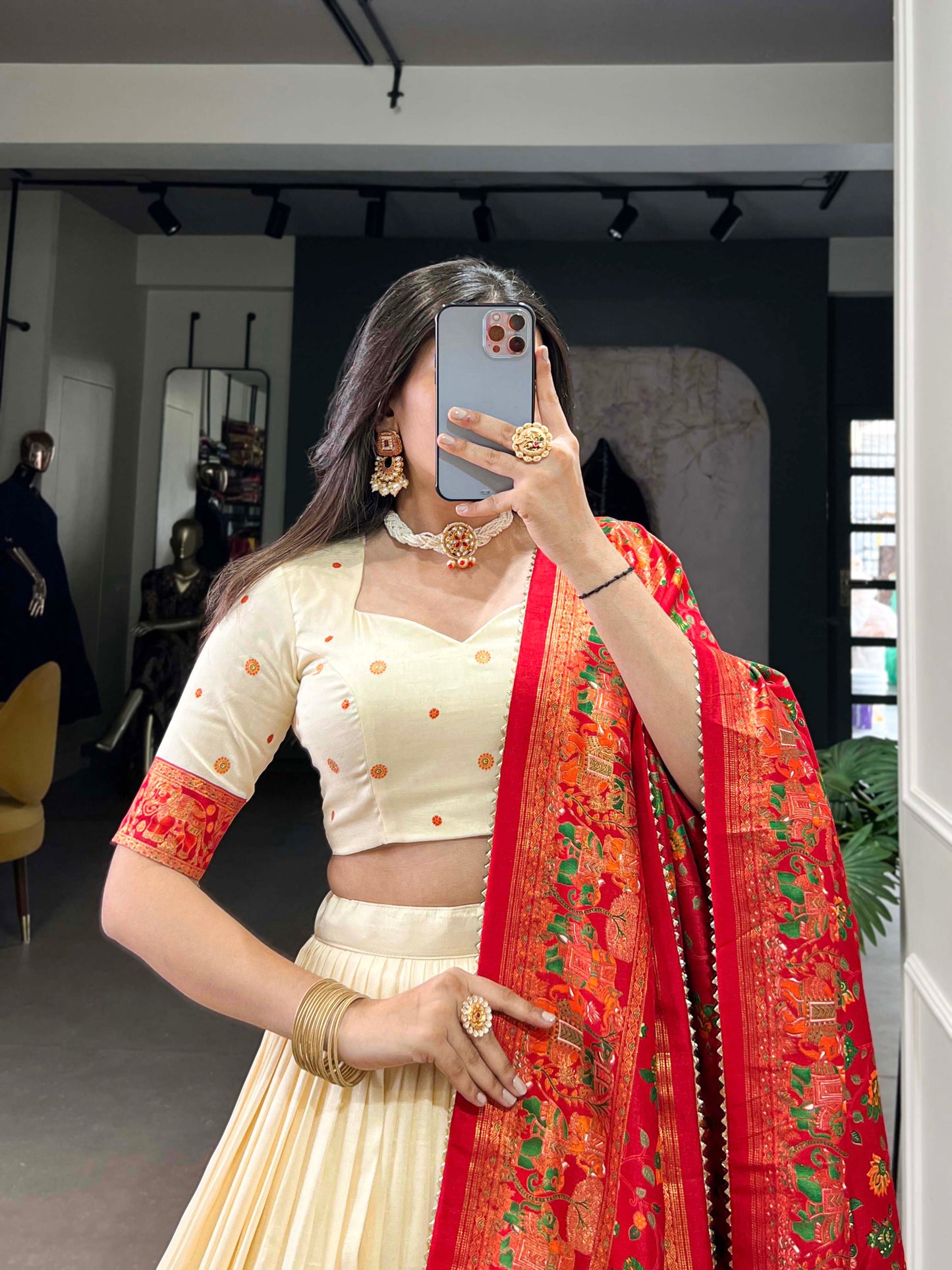 Exquisite Floral Fantasy – Women's Tussar Silk Lehenga Choli Set with Intricate Prints & Dupatta