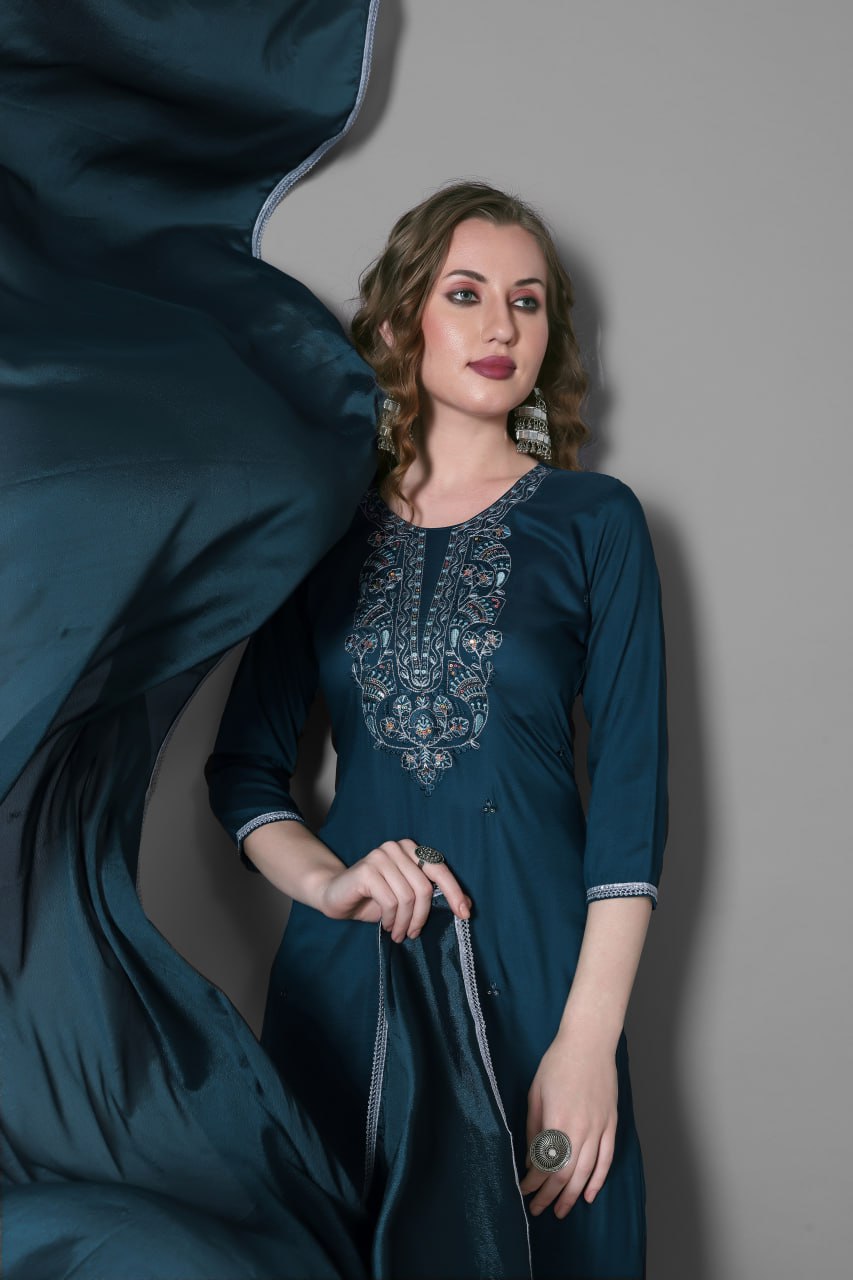 All-in-One Ethnic Charm: Fully Stitched Kurta, Pant & Dupatta Set – No Stitching Needed