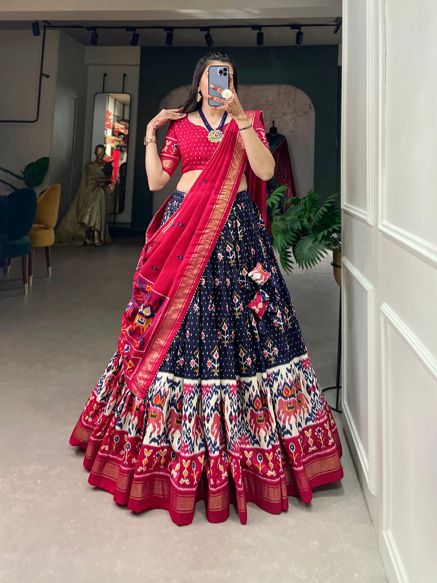 Exquisite Floral Fantasy: Tussar Silk Lehenga Choli with Intricate Prints & Elegant Dupatta